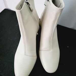 Zara White / Cream Leather Booties. Brand new